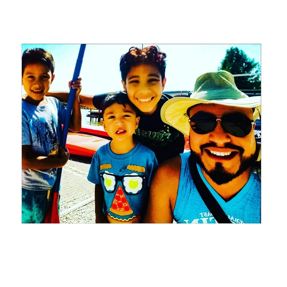 Meet your Posher, Aquiles